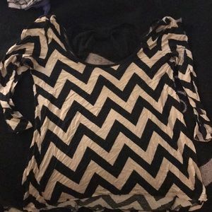 Chevron half sleeve blouse